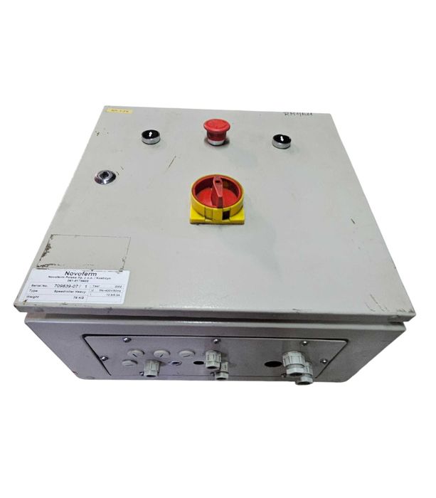 Skrzynka sterująca Novoferm do bramy przemysłowej - Centrala sterująca