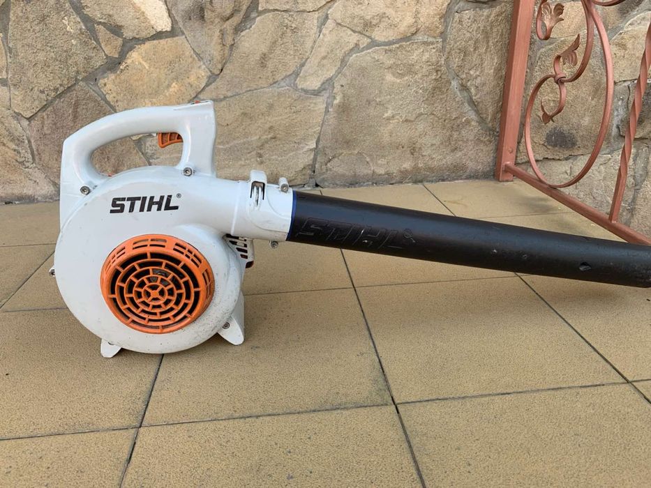 Оригінальна бензинова повітродувка STIHL BG 50
