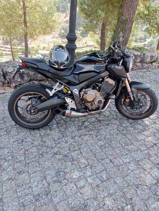 Vendo Honda CB 650 R