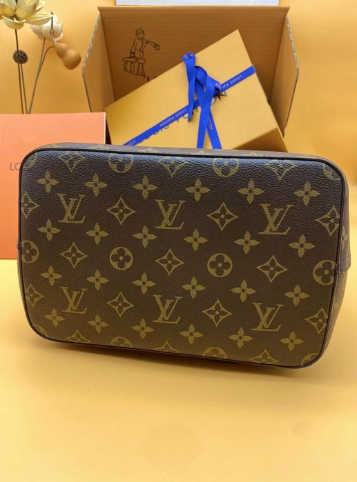 Louis Vuitton NeoNoeMonogram