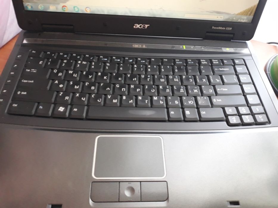 Ноутбук Acer в рабочем состоянии