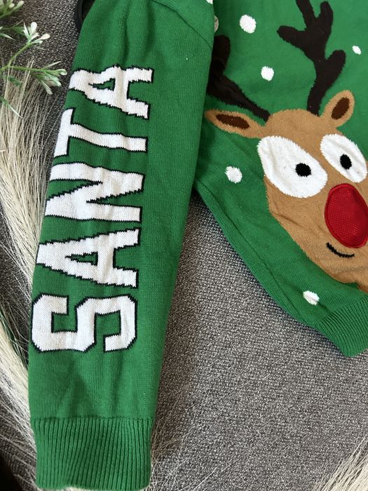 Zielony sweter świąteczny sweterek renifer Rudolf pompony santa squad