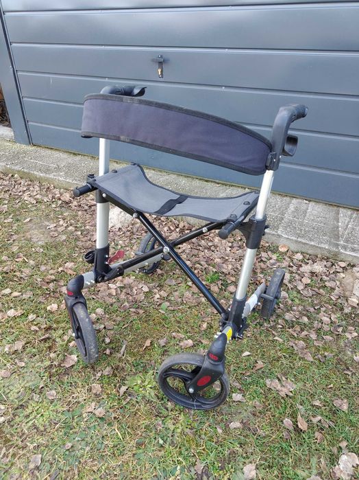 Aluminiowy balkonik/chodzik dla starszych osób