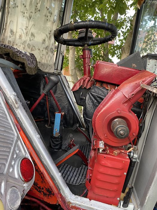 Екскаватор ЮМЗ на базі борекс