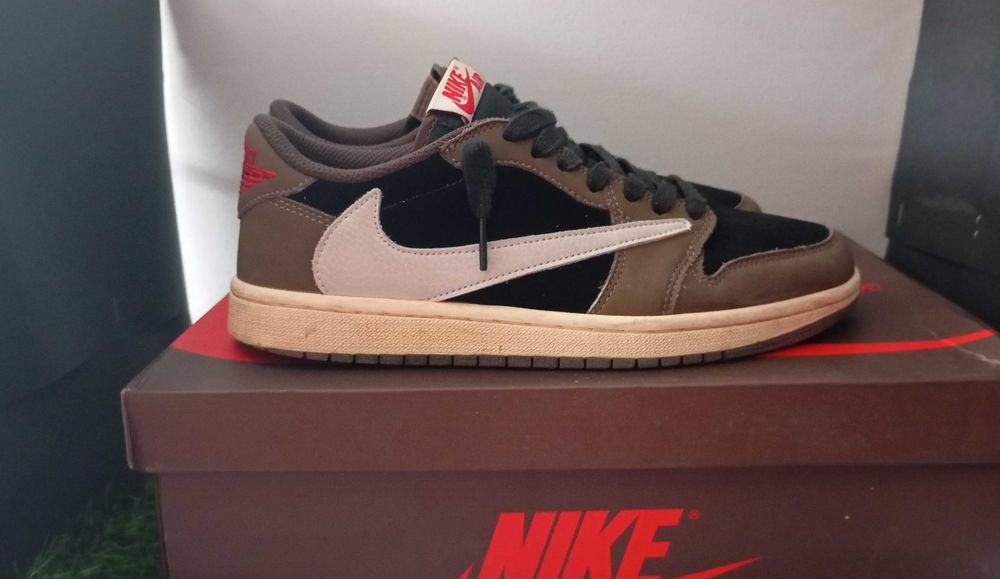 Jordan 1 Retro Low OG SP Travis Scott Mocha