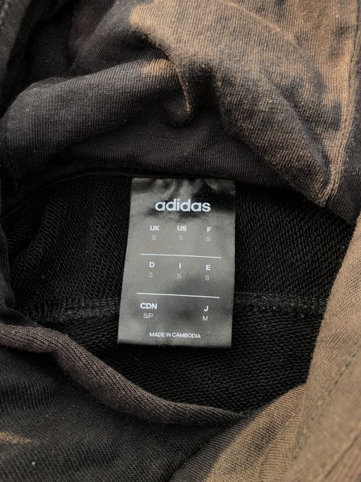 кофта adidas з принтом