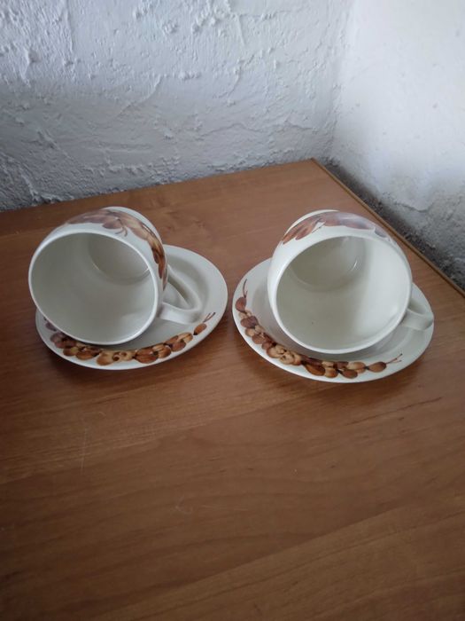 Filiżanki fajansowe