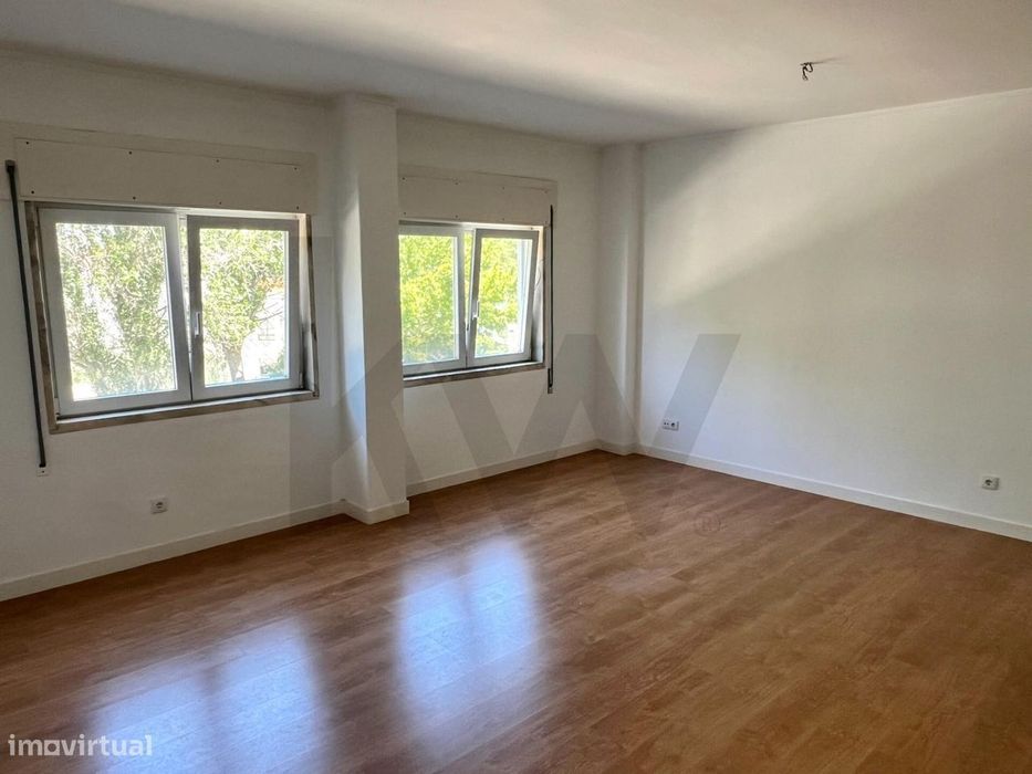 Excelente Oportunidade - Apartamento T4 na Portela