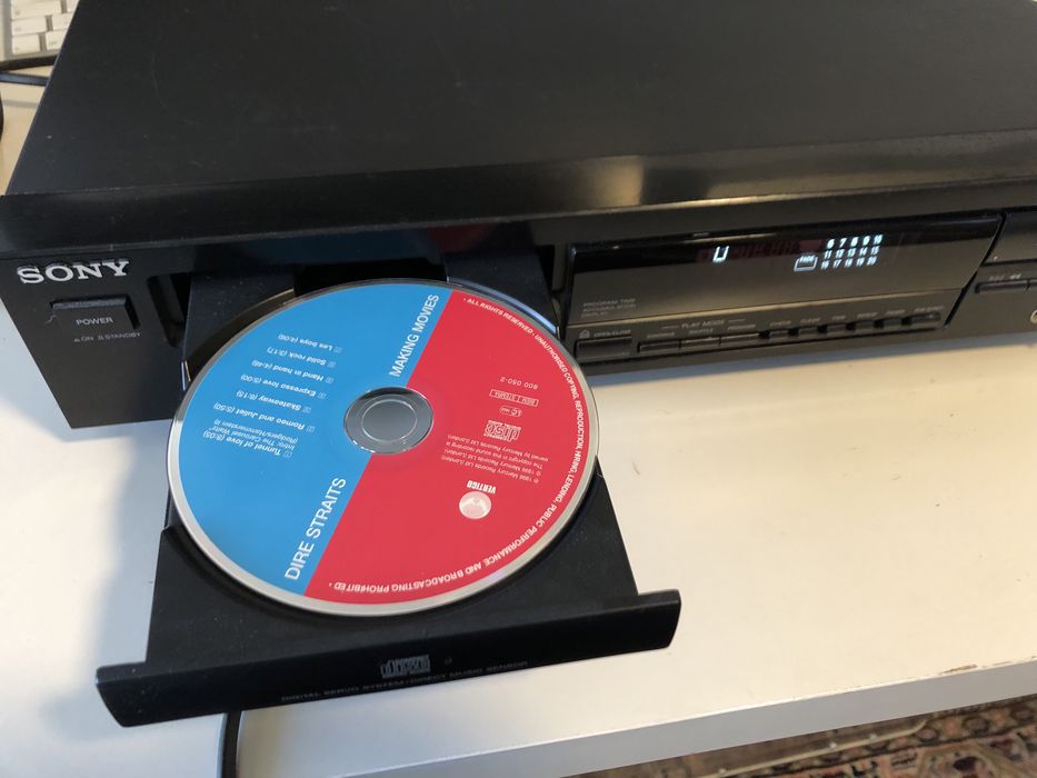 odtwarzacz płyt kompaktowych sony CDP 297