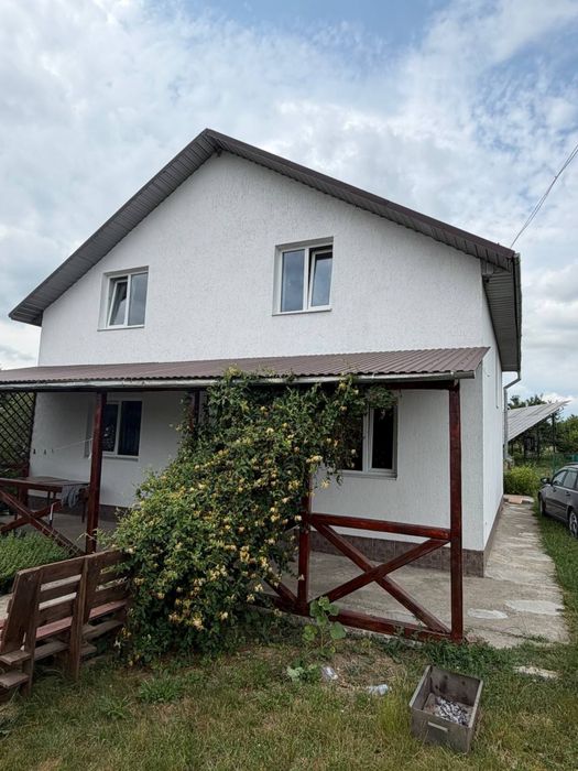 Продам просторий затишний будинок район Довжок.