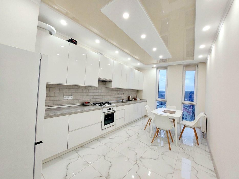 Продаж 2к квартири з ремонтом по вул. Малоголосківська, ЖК Обрій