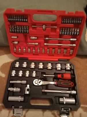 Caixas de ferramentas64285722790786123