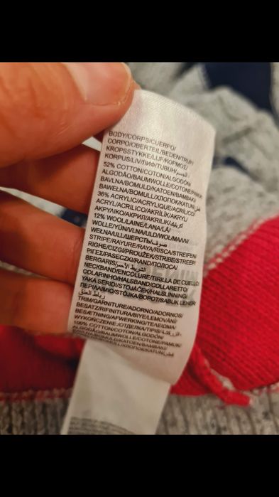 Sweterek w paski od Tommy Hilfiger