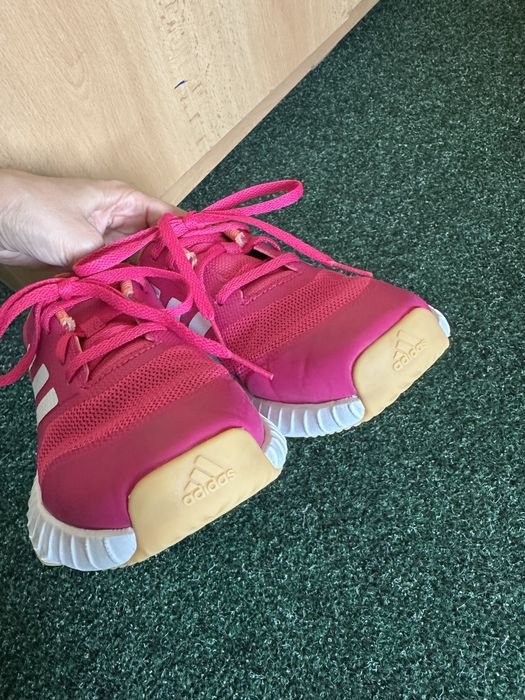 Кросівки для дівчинки “Adidas”,34 розмір