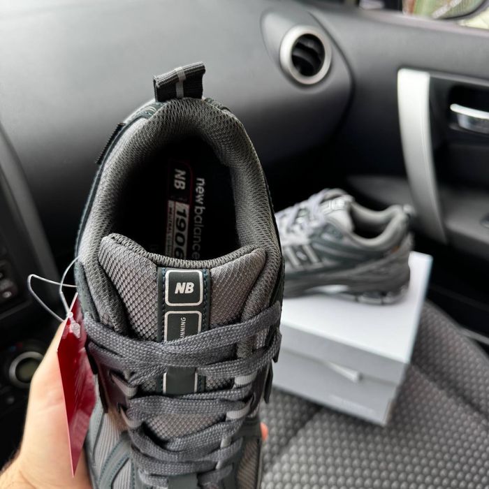 Чоловічі зимові термо кросівки нюбеланс New balance 1906R Cordura grey