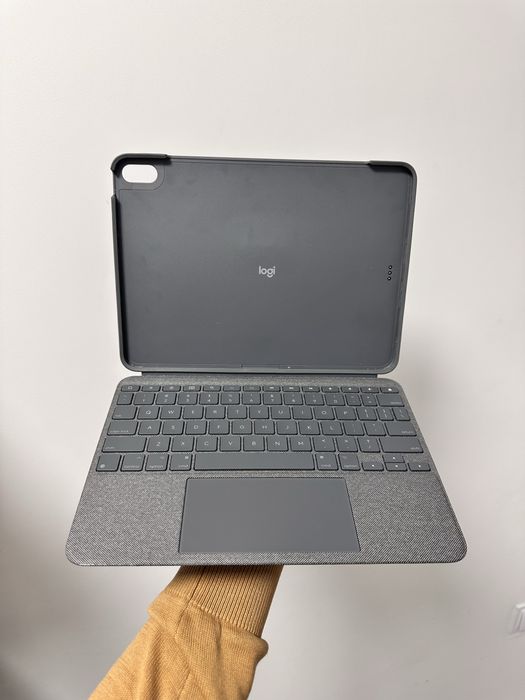 Як новий! Чохол-клавіатура Logitech Combo Touch
