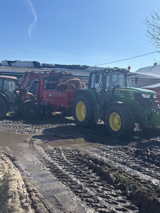 Wynajem ciągnika rolniczego John Deere Ładowarek teleskopowych