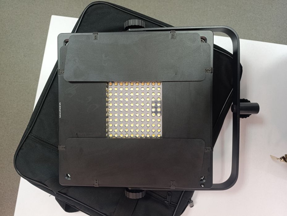 Постійне студійне світло YONGNUO YN860 LED