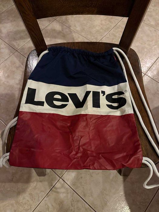 Сумка   Levi`s спортивна