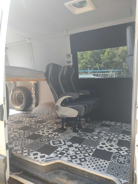 Iveco Daily 2013 – baza pod kampera | 5 osób | Solar