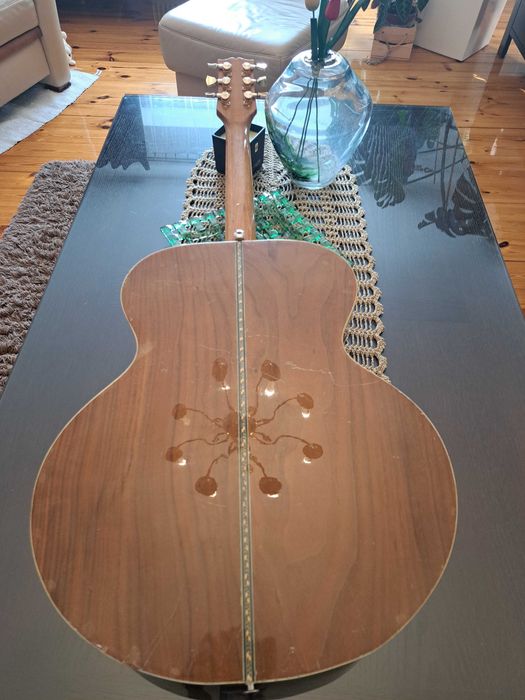 Japońska gitara  elektroakustyczna Sojing
