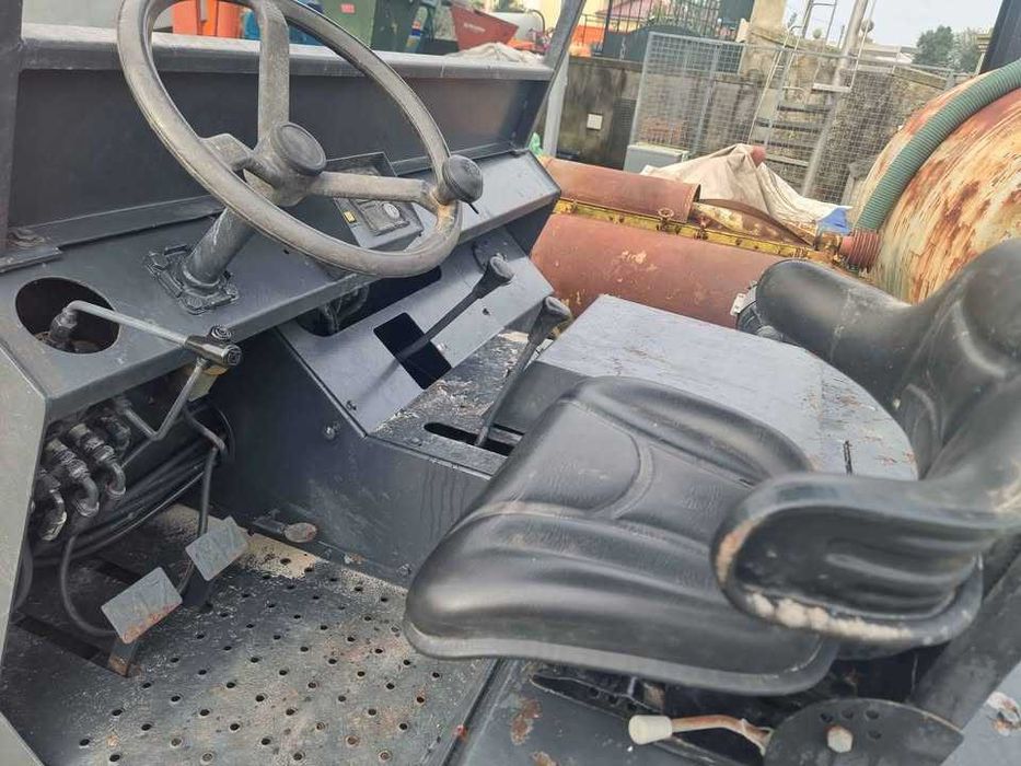 Dumper MZ.IMER de 3000 kg auto carregador Usado