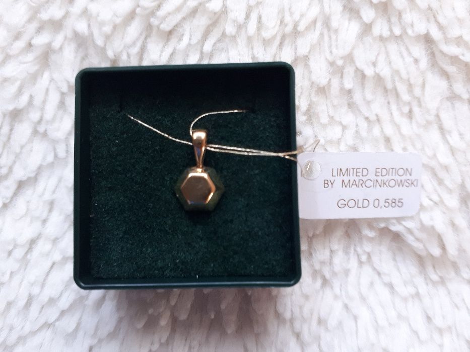 Złota zawieszka na łańcuszek lub bransoletkę próba złota 585 waga 0,51