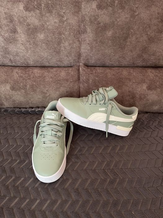 Жіночі кросівки Puma 36