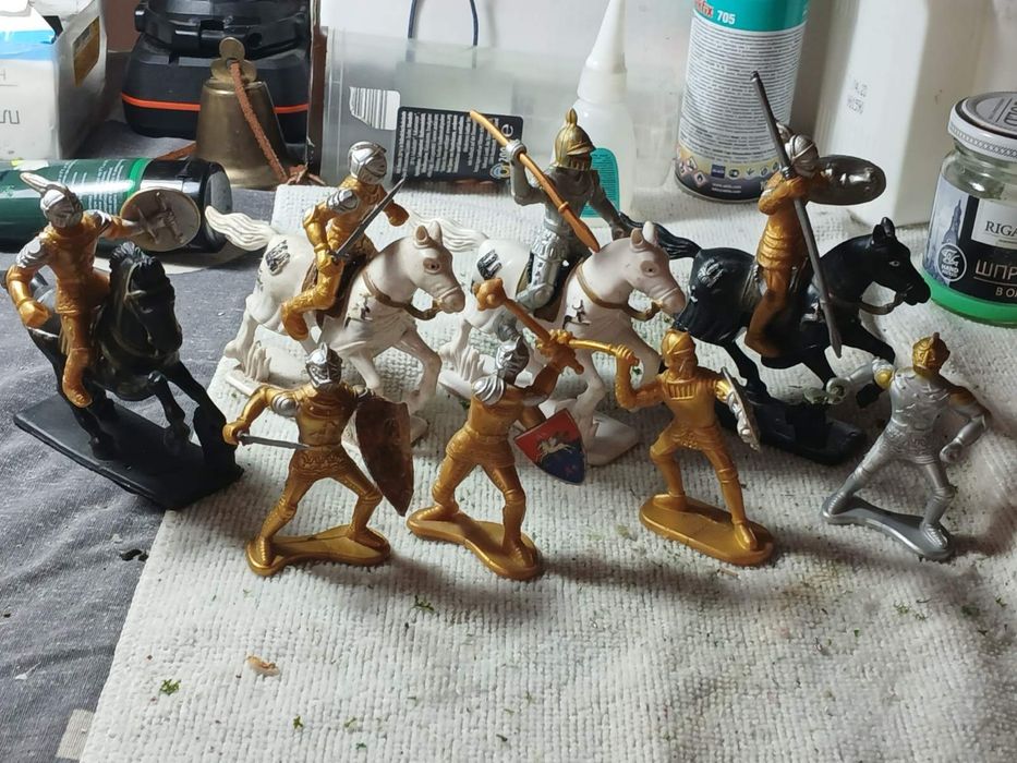 Фигурки рыцарей supreme