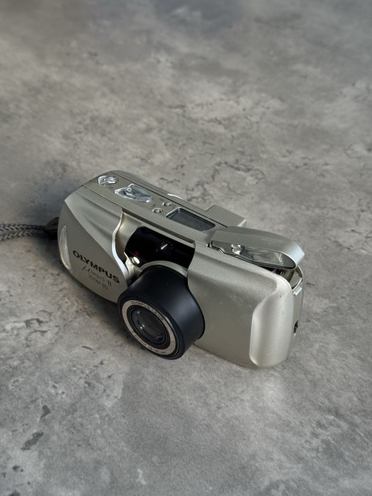 Olympus mju II zoom 80 плівковий фотоапарат