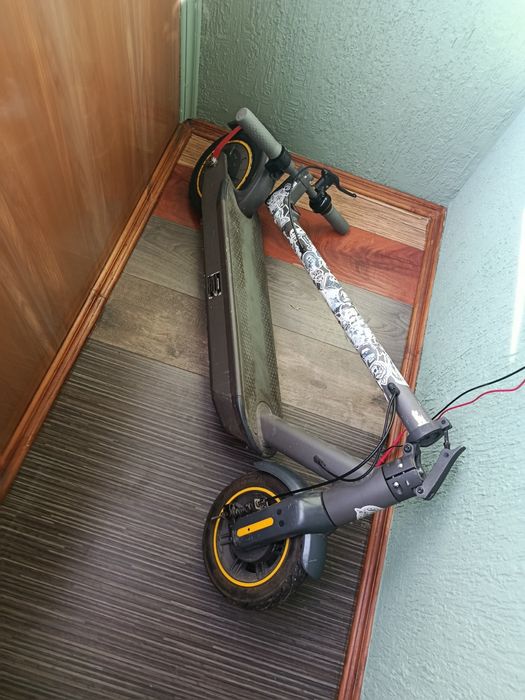 електросамокат Ninebot g30 max,