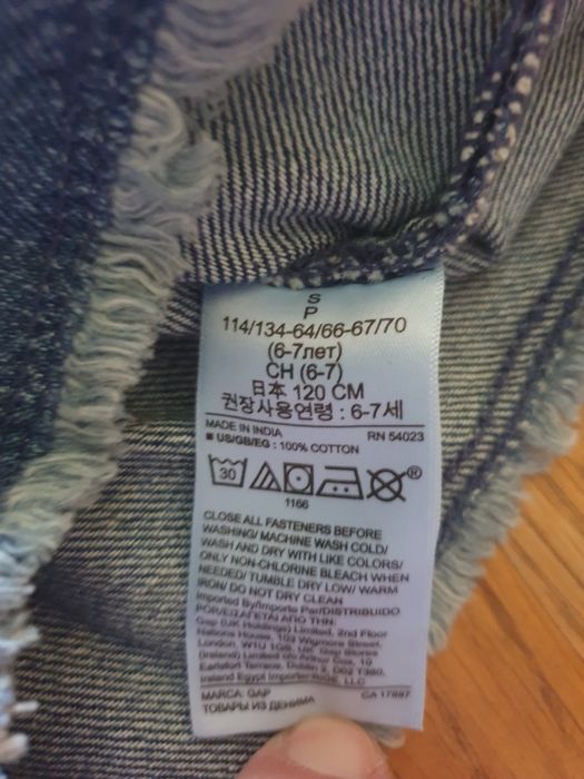 Джинсовый комбинезон - шорты ромпер GAP, S (6/7)