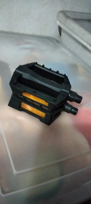 Dois pares pedais bicicleta