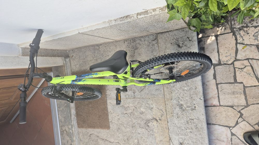 Bicicleta Criança Rockrider.