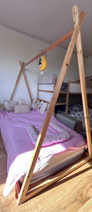 Cama de madeira montessori cabana