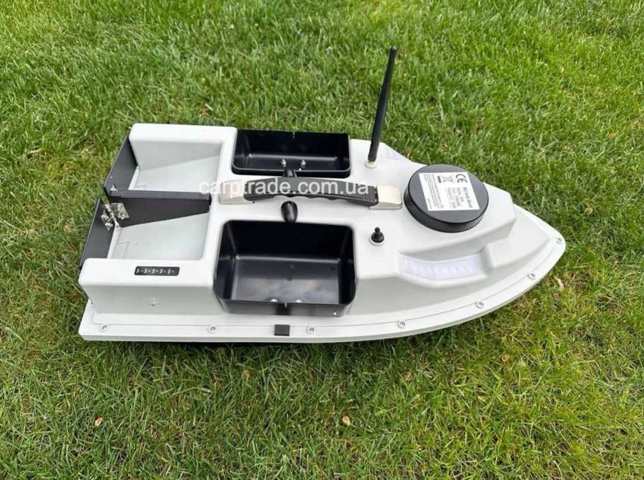 Кораблик Flytec D-19 GPS для прикормки