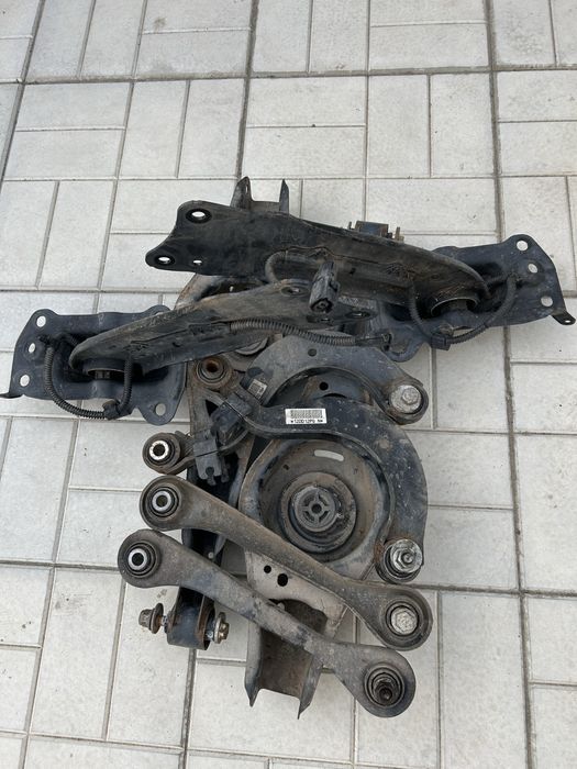 Запчастини на Тігуан ричаги