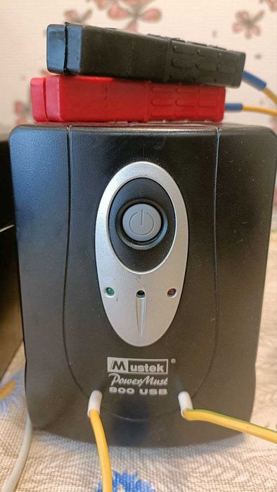 Mustek PowerMust 800 ДБЖ, інвертор, зарядний пристрій, стабілізатор