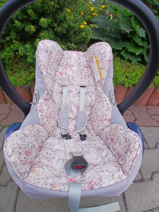 Nosidełko, fotelik Maxi Cosi