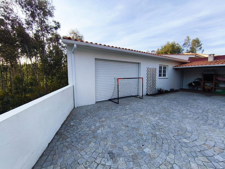 Moradia V3 Geminada Oliveira de Frades