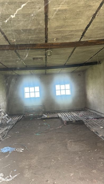 Sprzedaz budynkow gispodarczych i ziemi Karniszewo