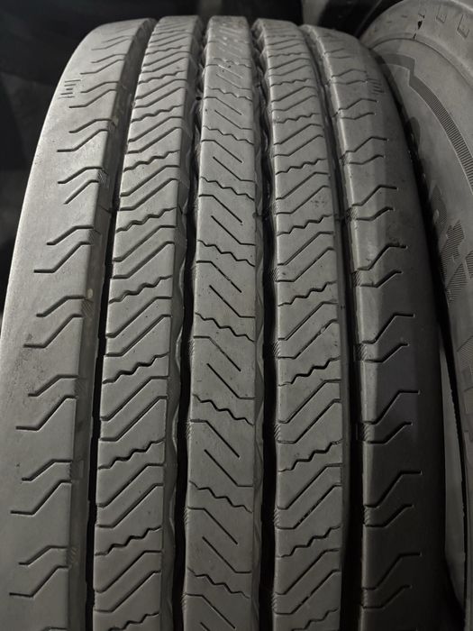 шина вантажна б/в 275/70R22,5 Continental HS3 Hybrid (2 шт.)