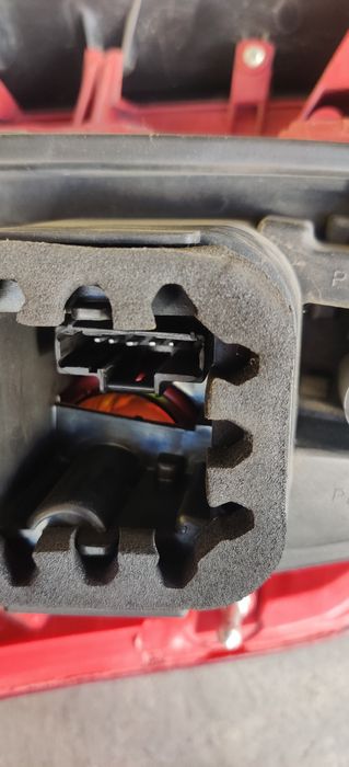 Ótica direita traseira Peugeot 308 SW T7