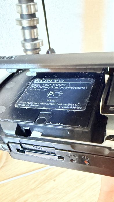 Продам PSP e1008