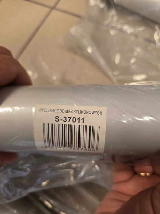 Wyciskacz do mas sylikonowych - Pistolety do opakowań 600 ml