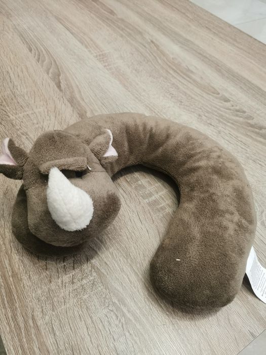 Poduszka do samochodu na szyję dla dziecka