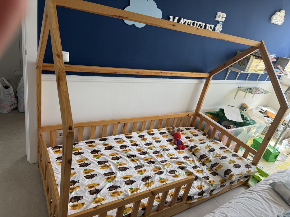 Cama + colchão  montessori