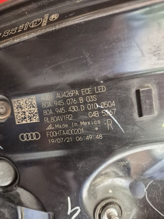 Фари задні AUDI Q5 2022р