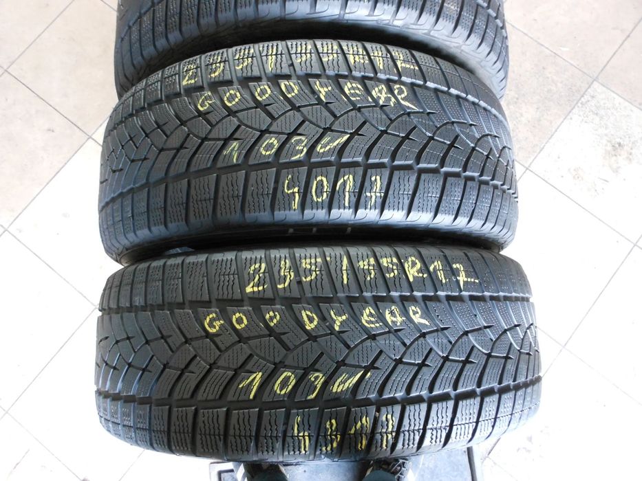 Opony 235/55r17 goodyear ultra grip performance gen-1 6,7mm zima para