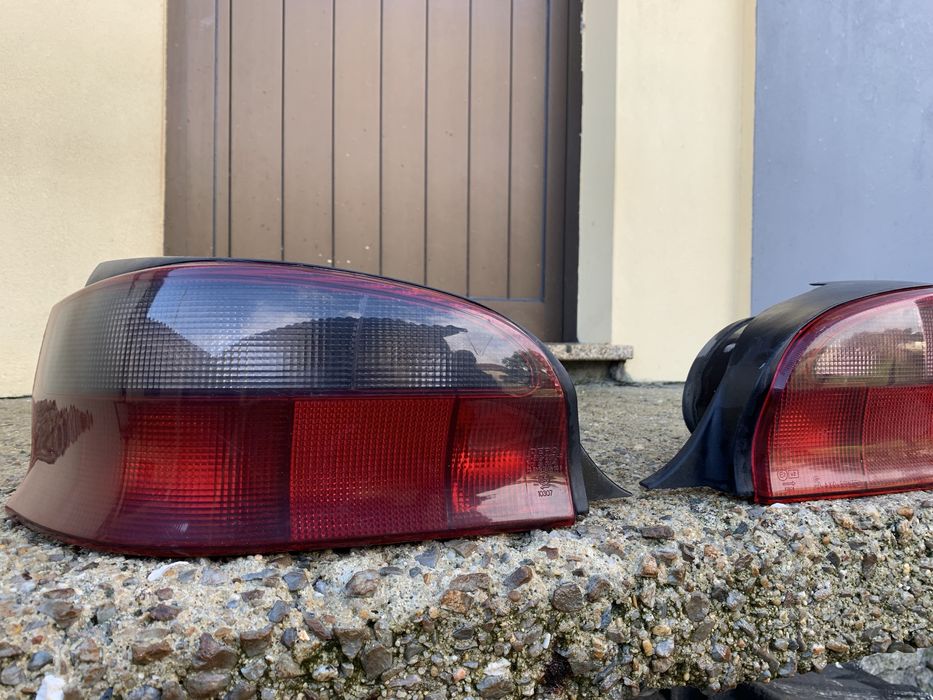 Farolins traseiros fumados -  Citrien Saxo